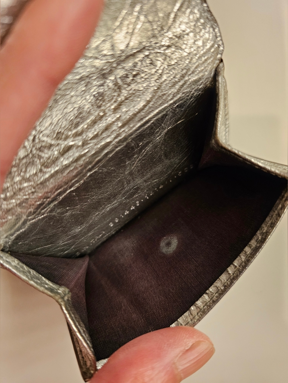 BALENCIAGA Silver Crinkle Trifold Compact Wallet - Picture 10 of 11